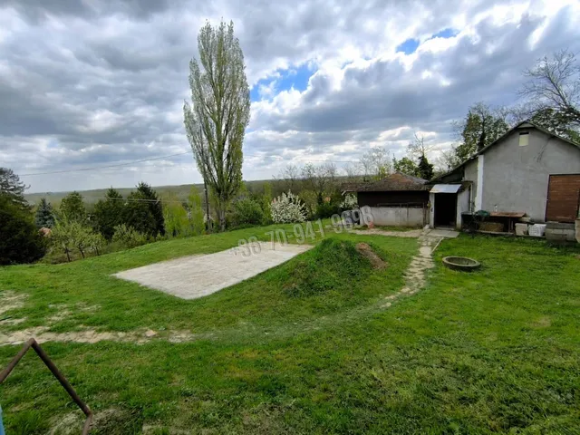 Eladó telek Rácalmás, Szigetfő utca 1442 nm