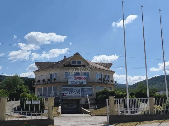 Eladó kereskedelmi és ipari ingatlan Vértesszőlős 1700 nm