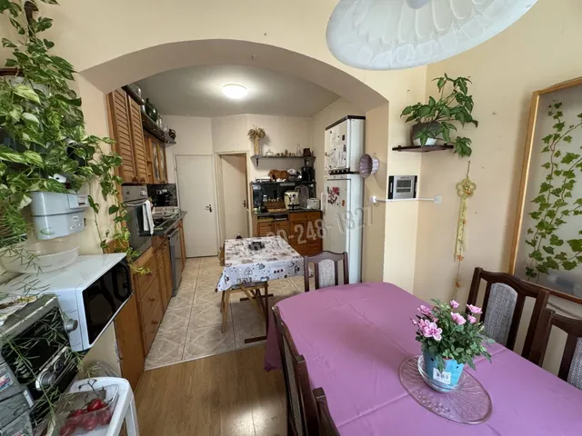 Eladó ház Székesfehérvár, Őrhalmiszőlők 163 nm