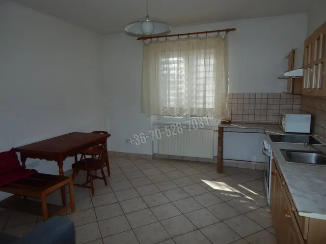 Kiadó lakás Tatabánya, Újváros, Piac tér 43 nm
