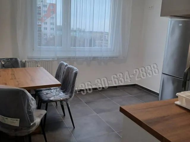 Eladó lakás Mosonmagyaróvár, Városközpont
