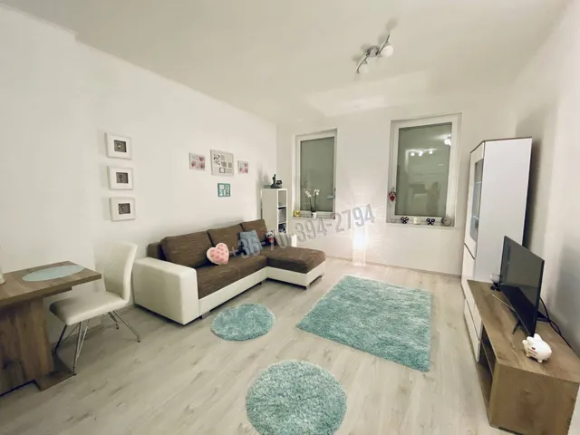 Eladó lakás Biatorbágy, Sasbérc út 40 nm