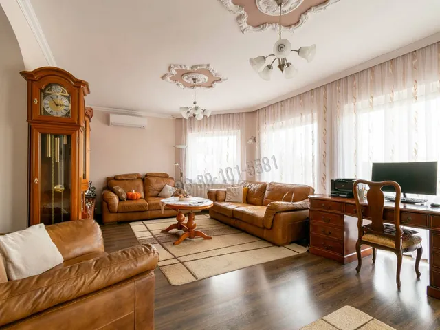 Eladó ház Sopron 260 nm