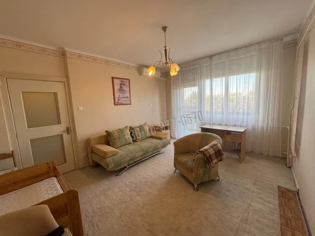 Eladó lakás Tatabánya, Dózsakert 39 nm