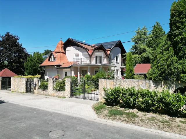 Eladó ház Göd 226 nm