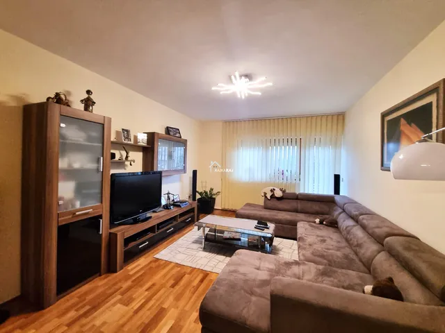 Eladó lakás Mosonmagyaróvár, Városközpont 105 nm