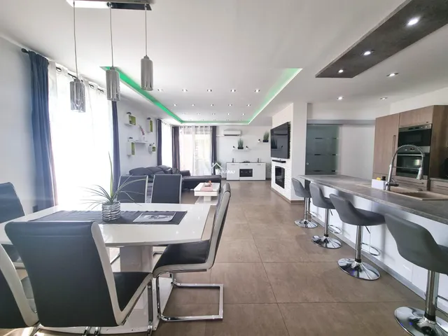 Eladó ház Hegyeshalom 203 nm