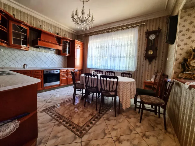 Eladó ház Mosonmagyaróvár, Városközpont 110 nm