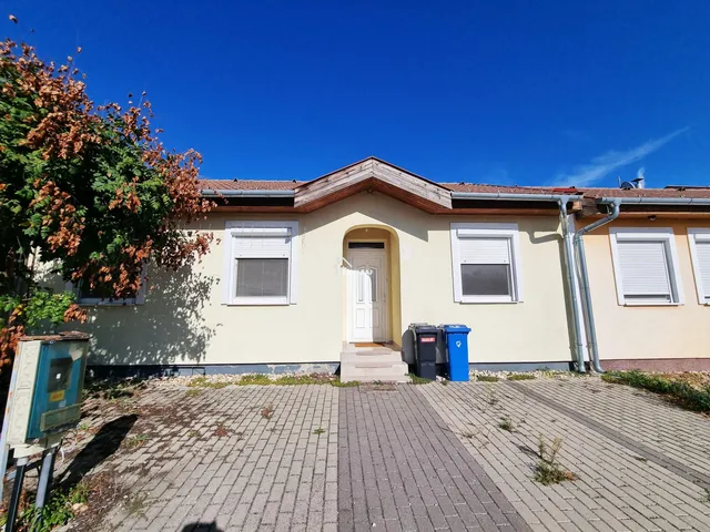 Eladó ház Levél 80 nm