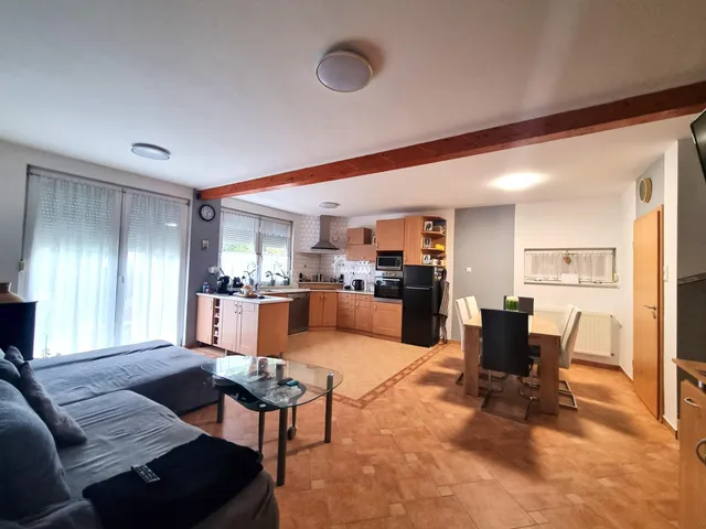 Eladó ház Levél 86 nm