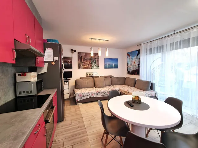 Eladó lakás Mosonmagyaróvár, Városközpont 63 nm