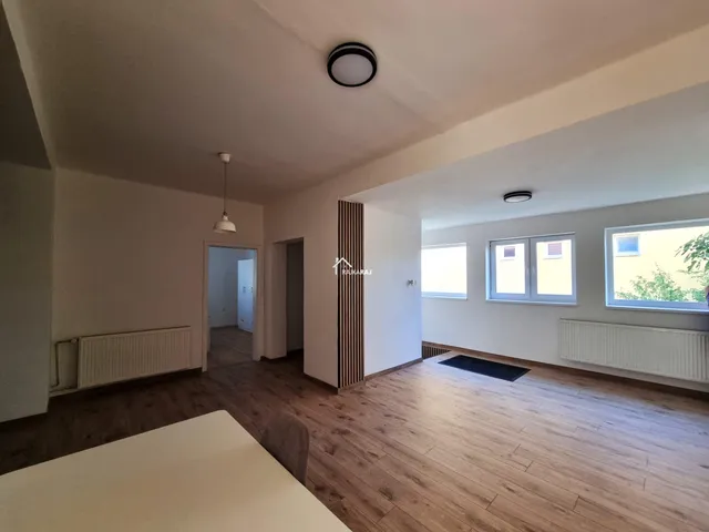Eladó ház Bezenye 139 nm
