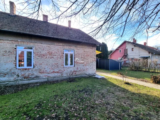 Eladó lakás Mosonmagyaróvár, Mofém-telep 41 nm