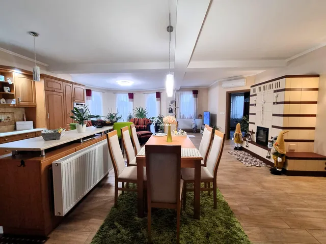 Eladó ház Mosonmagyaróvár, Majorok 170 nm