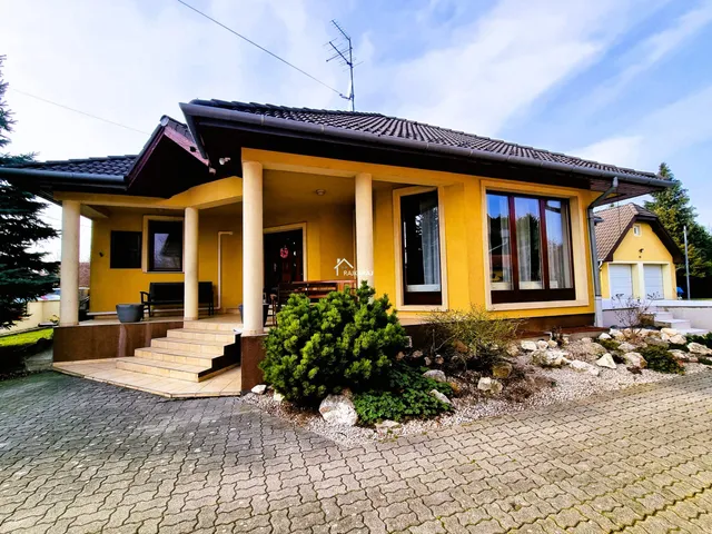 Eladó ház Feketeerdő 125 nm