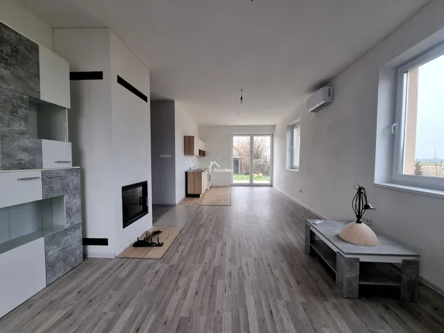 Eladó ház Dunakiliti 100 nm