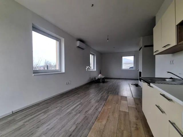 Eladó ház Dunakiliti 100 nm