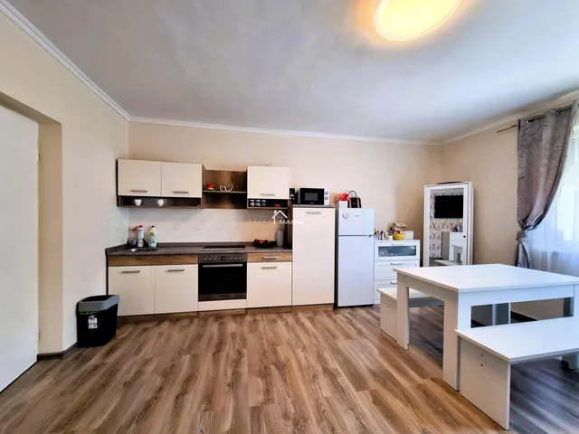 Eladó lakás Mosonmagyaróvár, Mofém-telep 40 nm