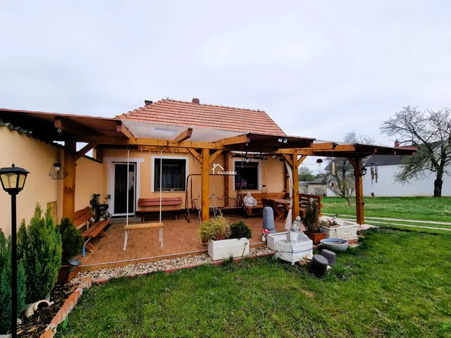 Eladó ház Hegyeshalom 75 nm