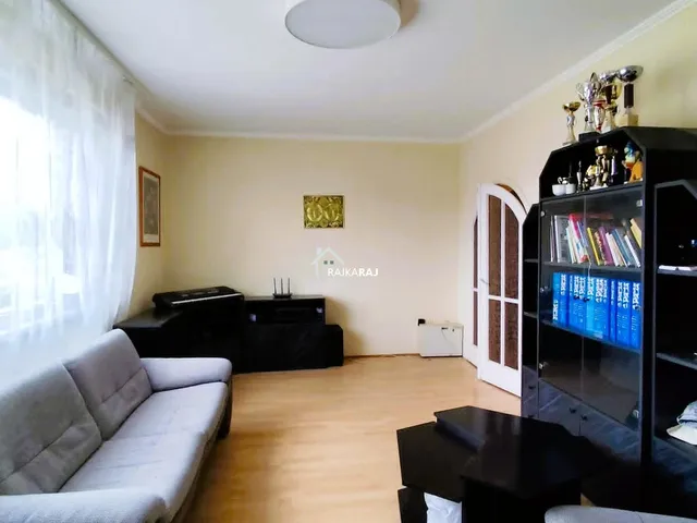 Eladó ház Levél 171 nm