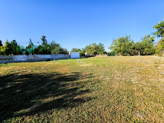 Eladó telek Rajka 800 nm