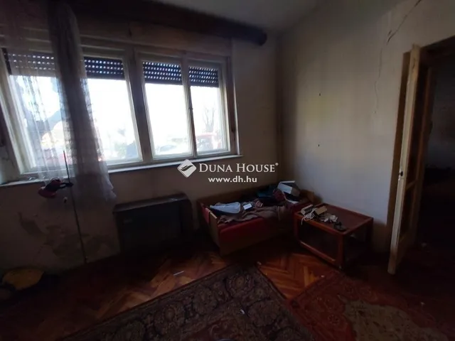 Eladó ház Vác 100 nm