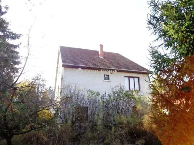 Eladó ház Vámosmikola 150 nm
