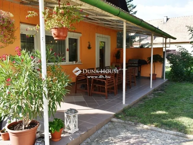 Eladó ház Zebegény 175 nm