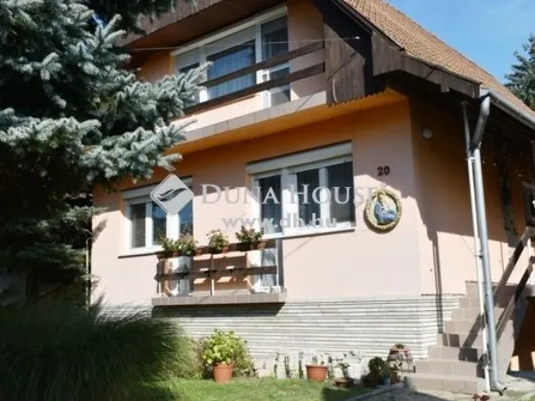 Eladó ház Zebegény 175 nm