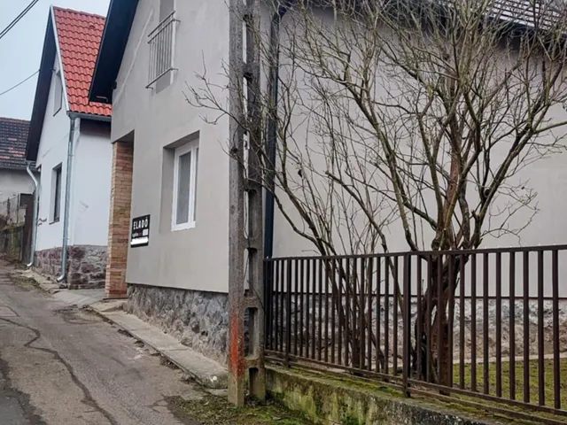 Eladó ház Zebegény 85 nm