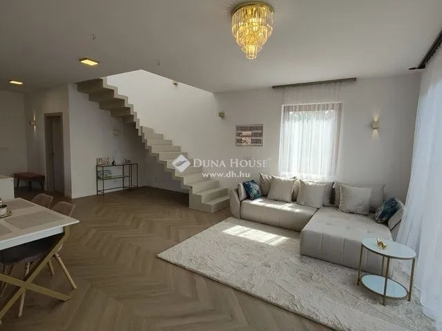 Eladó ház Vác 160 nm