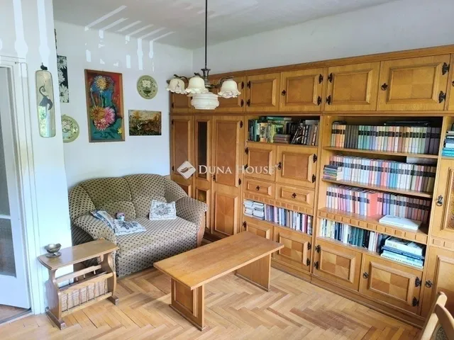 Eladó lakás Vác 140 nm