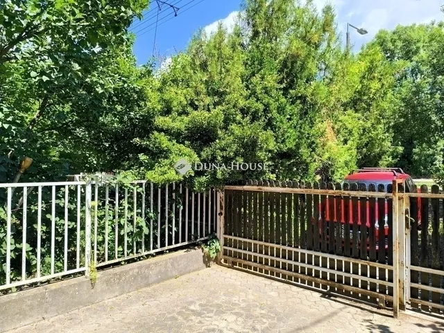 Eladó lakás Vác 140 nm