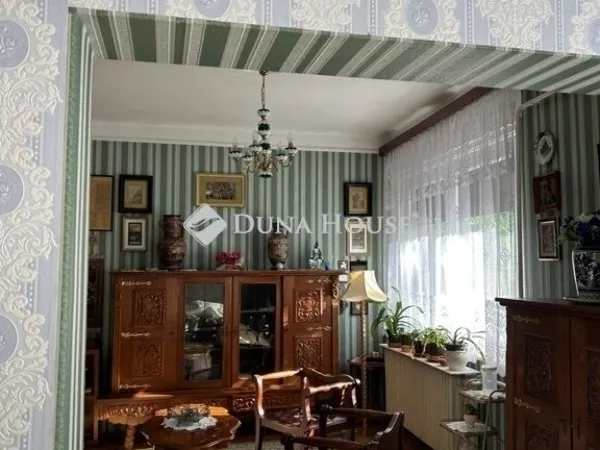 Eladó ház Vác 142 nm