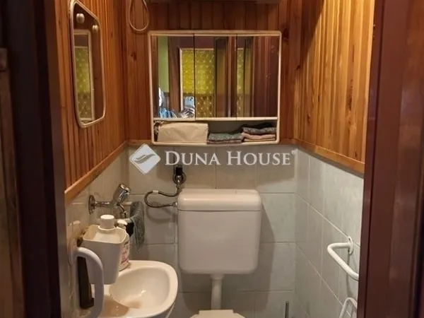 Eladó ház Vác 142 nm