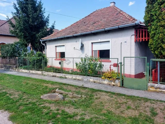 Eladó ház Keszeg 57 nm