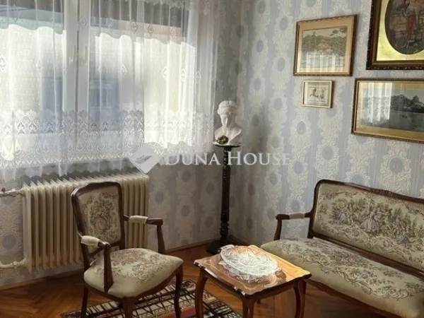 Eladó ház Vác 142 nm