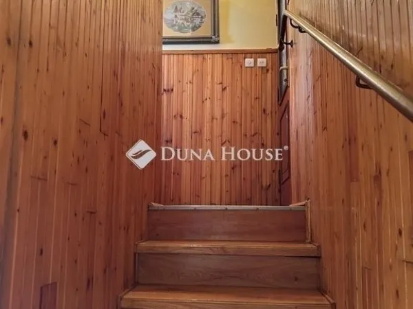 Eladó ház Vác 142 nm