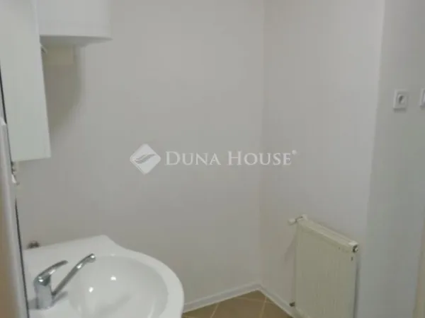 Eladó lakás Rétság 58 nm