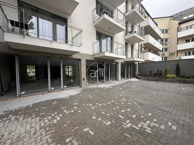 Kiadó kereskedelmi és ipari ingatlan Szeged, Alsóváros 1 nm