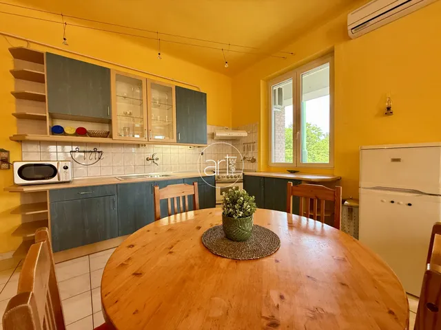 Eladó lakás Szeged, Belváros 74 nm