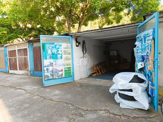 Eladó garázs Szeged, Felsőváros 14 nm