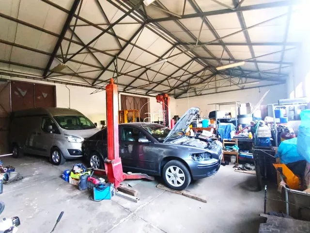 Kiadó kereskedelmi és ipari ingatlan Hódmezővásárhely 350 nm