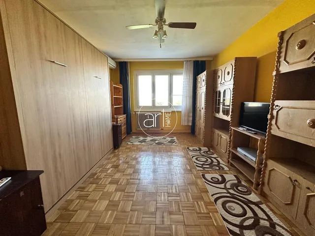 Kiadó lakás Szeged, Tarján 52 nm