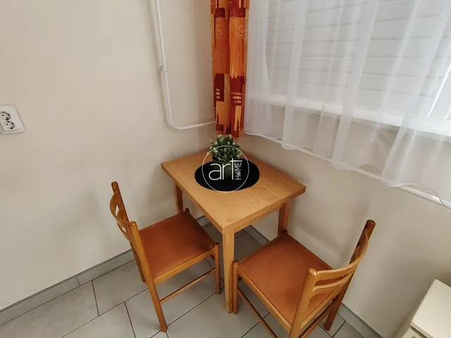 Kiadó lakás Szeged, Belváros, Nemestakács utca 40 nm