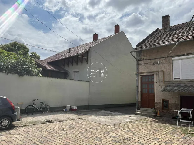 Eladó ház Szeged, Felsőváros 1800 nm