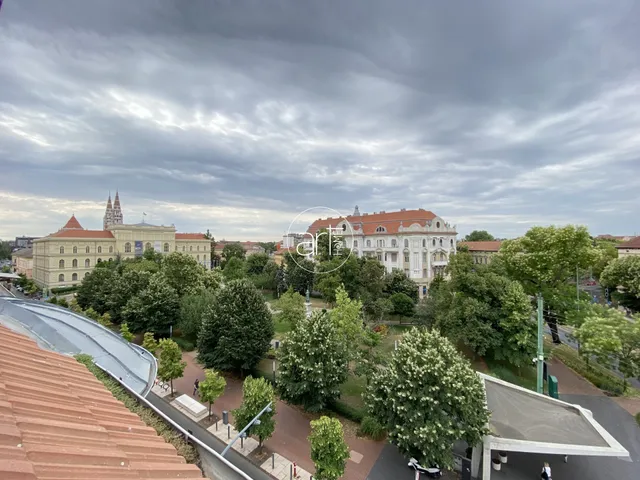 Kiadó lakás Szeged, Belváros, Dugonics tér 95 nm