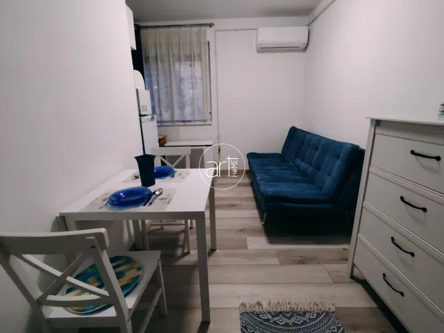 Kiadó lakás Szeged, Belváros, Petőfi Sándor sugárút 28 nm