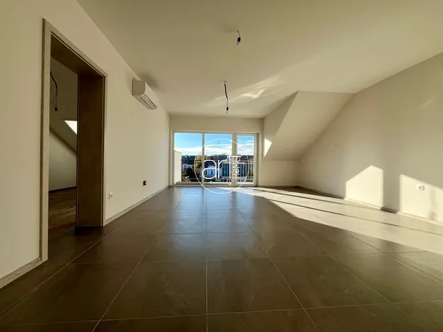 Eladó lakás Szeged, Újszeged 82 nm