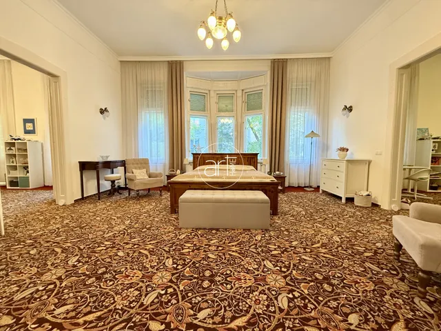 Eladó lakás Szeged, Belváros 201 nm